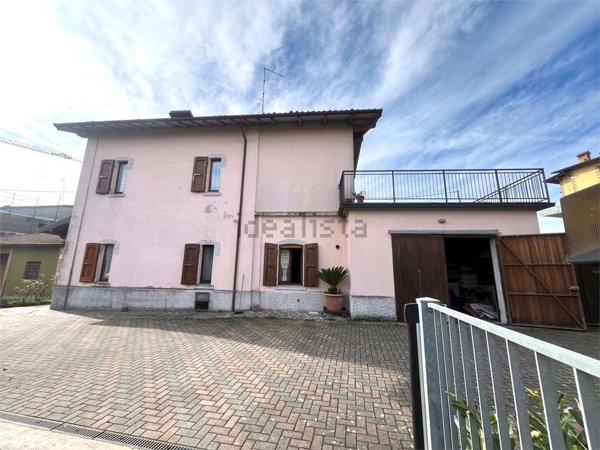 casa indipendente in vendita a Pavullo nel Frignano in zona Sant'Antonio
