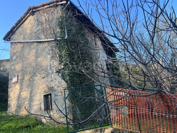 appartamento in vendita a Pavullo nel Frignano in zona Sant'Antonio