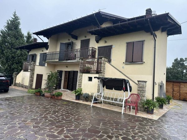 casa indipendente in vendita a Pavullo nel Frignano in zona Sant'Antonio