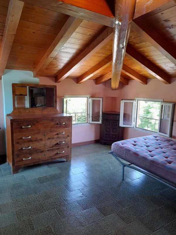 casa indipendente in vendita a Pavullo nel Frignano in zona Coscogno