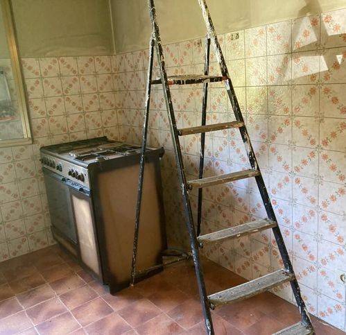 casa indipendente in vendita a Pavullo nel Frignano in zona Niviano