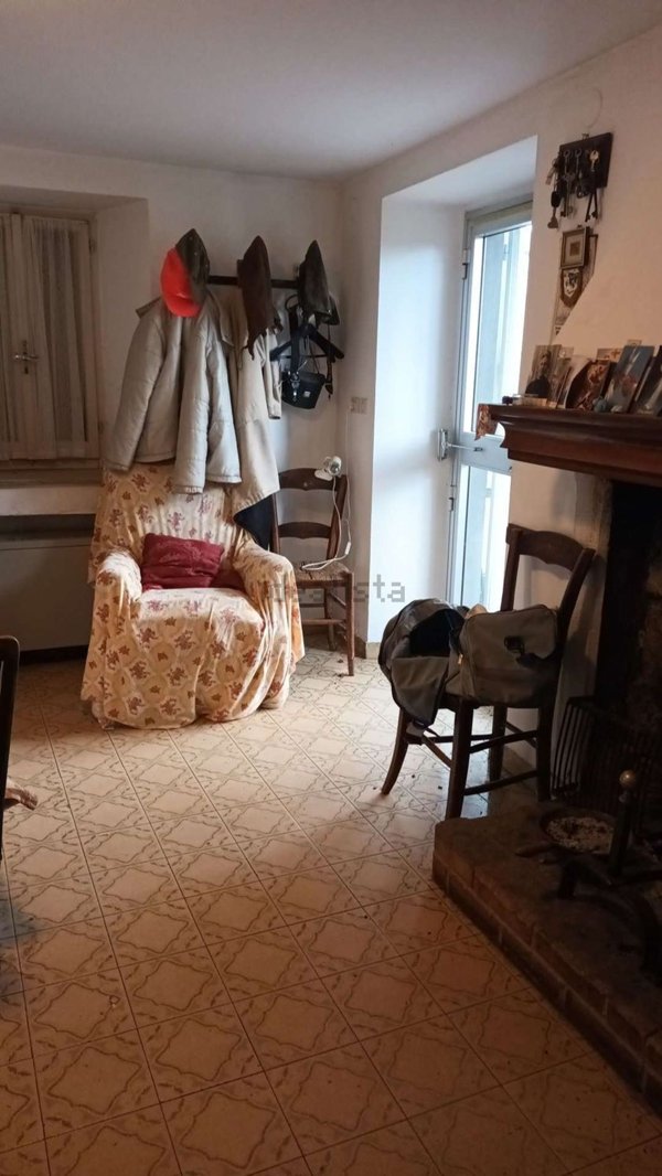 casa semindipendente in vendita a Pavullo nel Frignano in zona Castagneto