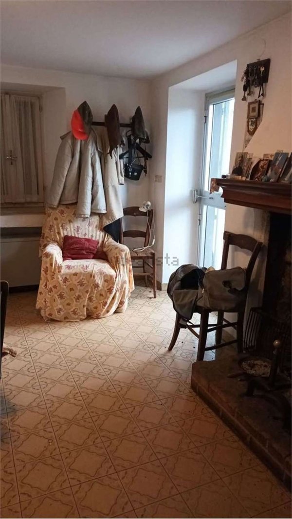 casa semindipendente in vendita a Pavullo nel Frignano in zona Castagneto