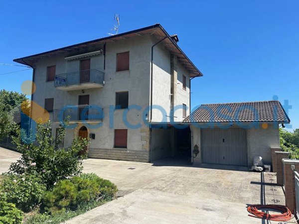 appartamento in vendita a Pavullo nel Frignano in zona Niviano