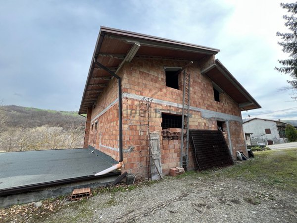 casa indipendente in vendita a Pavullo nel Frignano