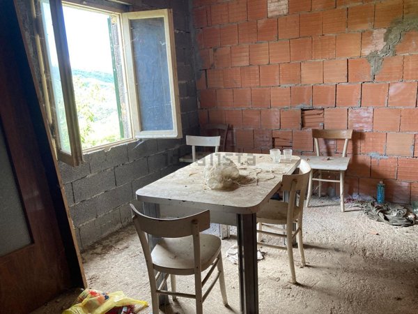 casa indipendente in vendita a Pavullo nel Frignano in zona Olina