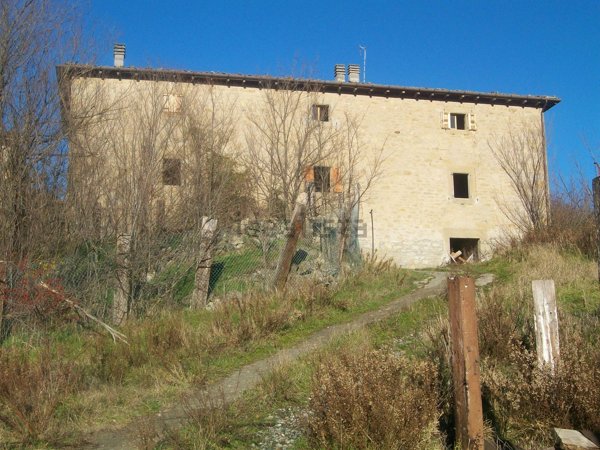 casale in vendita a Pavullo nel Frignano in zona Gaiato