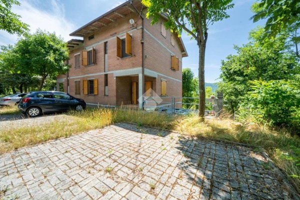 casa indipendente in vendita a Pavullo nel Frignano in zona Verica