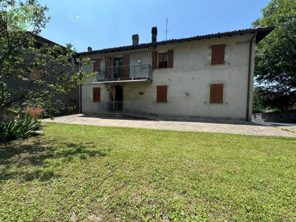 casa indipendente in vendita a Pavullo nel Frignano in zona Renno