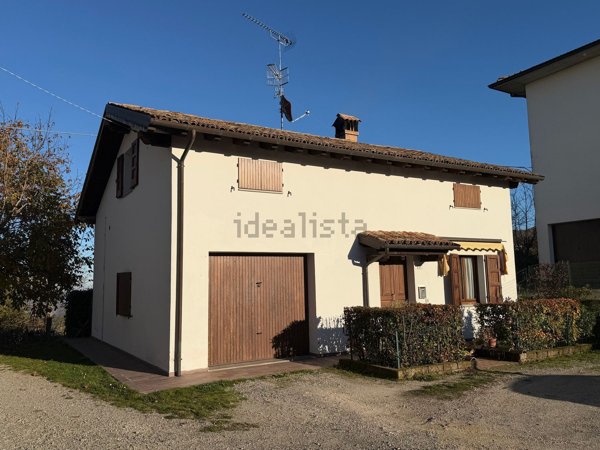 casa indipendente in vendita a Pavullo nel Frignano in zona Sant'Antonio