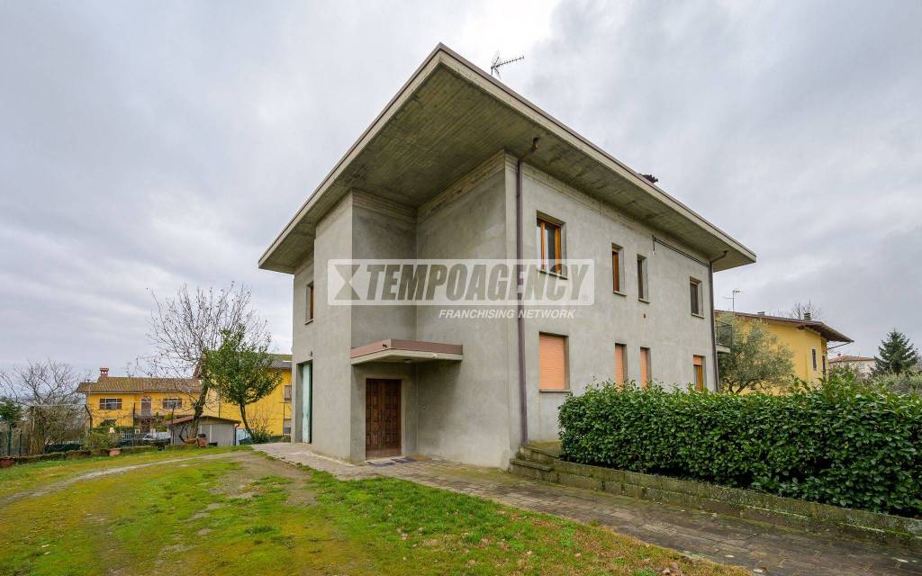 appartamento in vendita a Pavullo nel Frignano in zona Coscogno