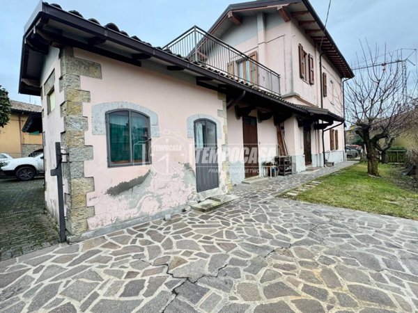 casa indipendente in vendita a Pavullo nel Frignano in zona Sant'Antonio