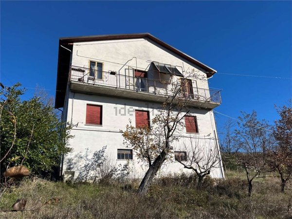 appartamento in vendita a Pavullo nel Frignano in zona Olina