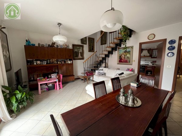 appartamento in vendita a Pavullo nel Frignano in zona Querciagrossa