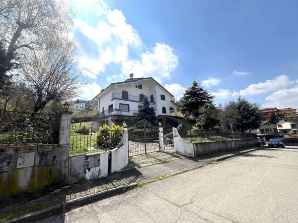 casa indipendente in vendita a Pavullo nel Frignano