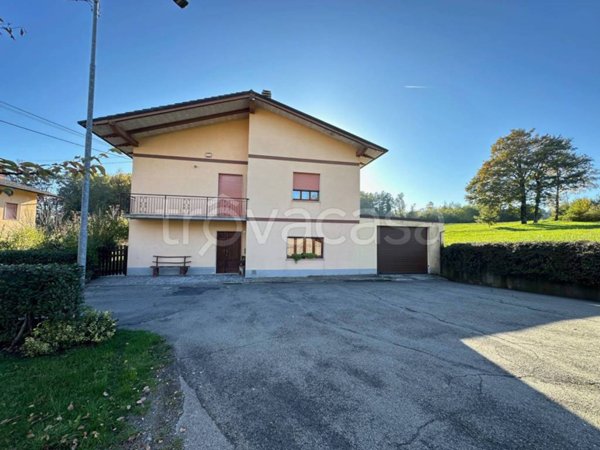 casa indipendente in vendita a Pavullo nel Frignano in zona Sant'Antonio