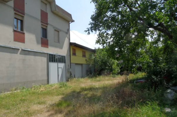 locale di sgombero in vendita a Pavullo nel Frignano