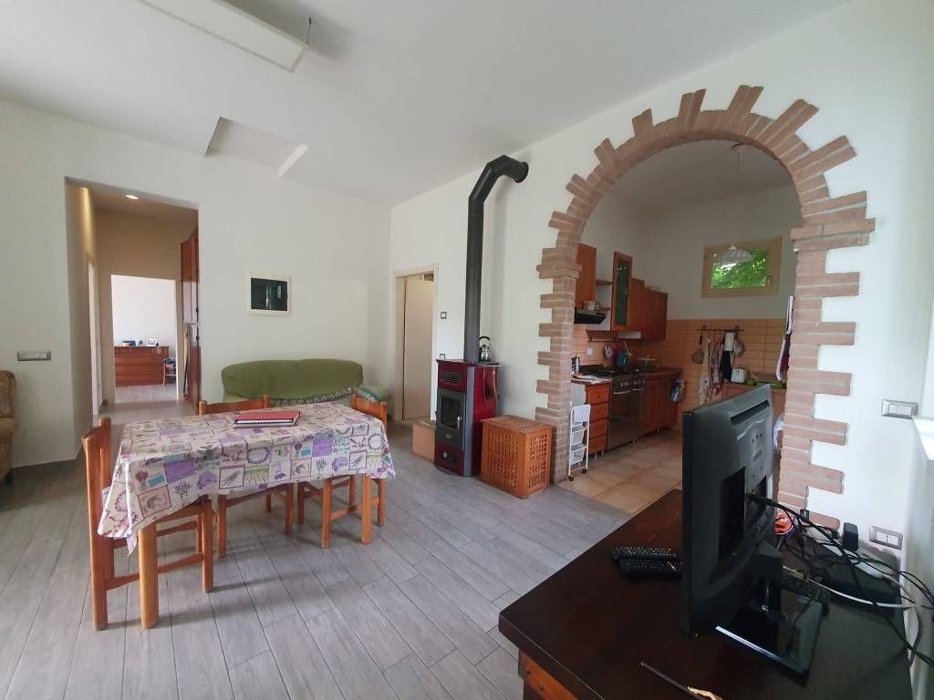 casa indipendente in vendita a Pavullo nel Frignano in zona Olina