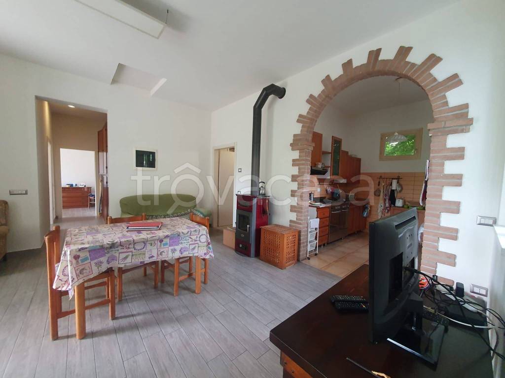 casa indipendente in vendita a Pavullo nel Frignano in zona Olina