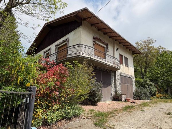 casa indipendente in vendita a Pavullo nel Frignano in zona Sant'Antonio