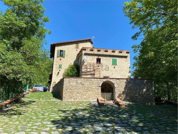 casa indipendente in vendita a Pavullo nel Frignano in zona Niviano