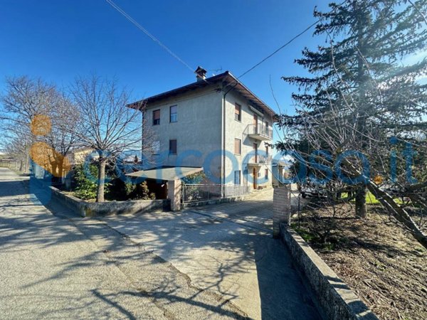 appartamento in vendita a Pavullo nel Frignano in zona Niviano