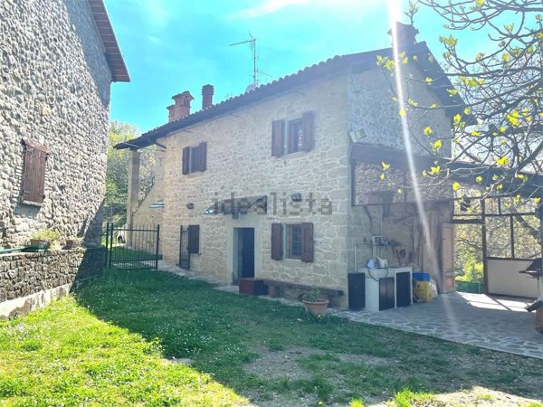 casa indipendente in vendita a Pavullo nel Frignano in zona Verica