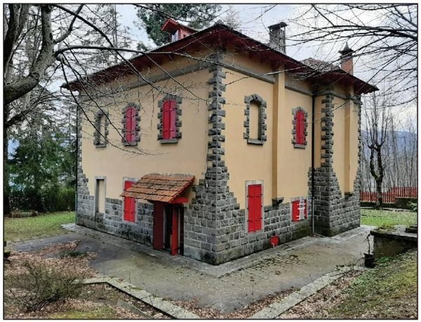 casa indipendente in vendita a Pievepelago in zona Sant'Andrea Pelago