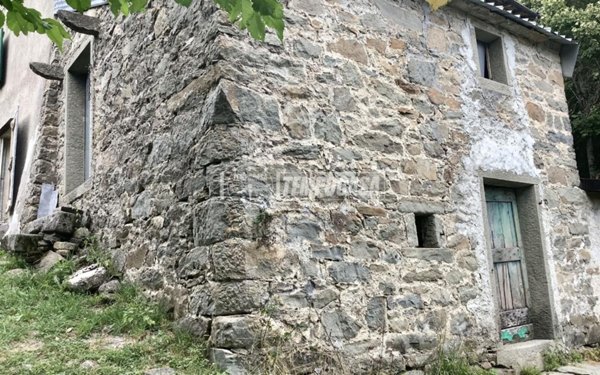 casale in vendita a Pievepelago in zona Tagliole