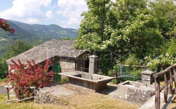 casa indipendente in vendita a Pievepelago