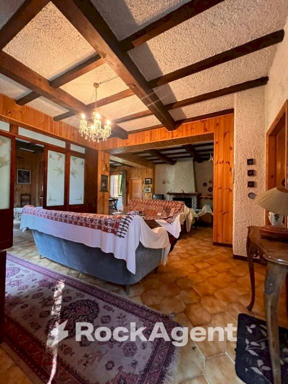 casa indipendente in vendita a Pievepelago