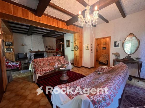 casa indipendente in vendita a Pievepelago