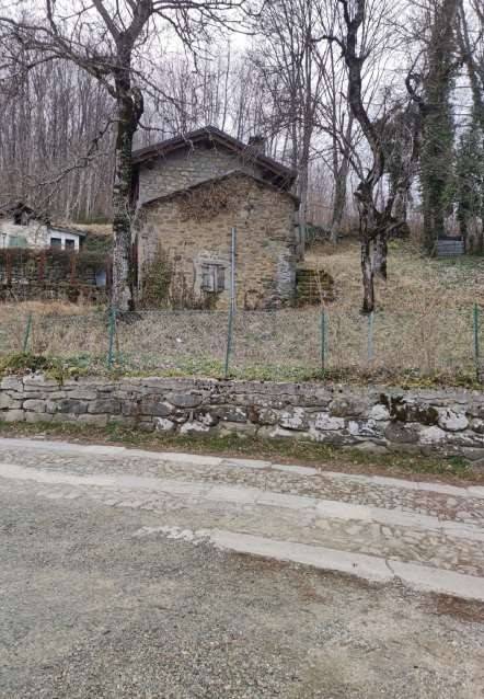 casa indipendente in vendita a Pievepelago