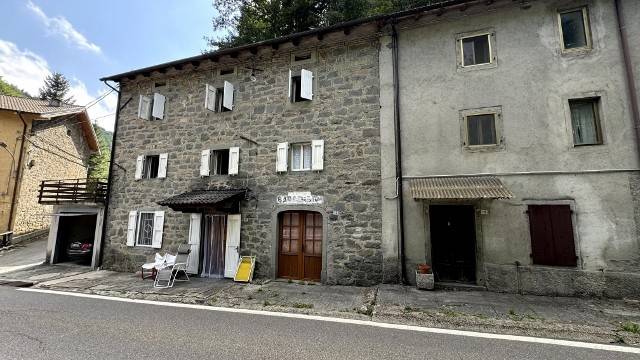casa indipendente in vendita a Pievepelago