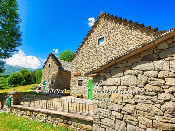 casa indipendente in vendita a Pievepelago in zona Tagliole