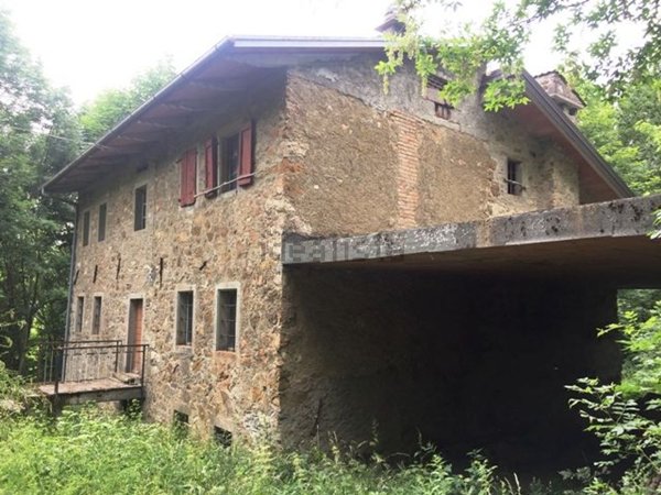 casa indipendente in vendita a Pievepelago in zona Roccapelago