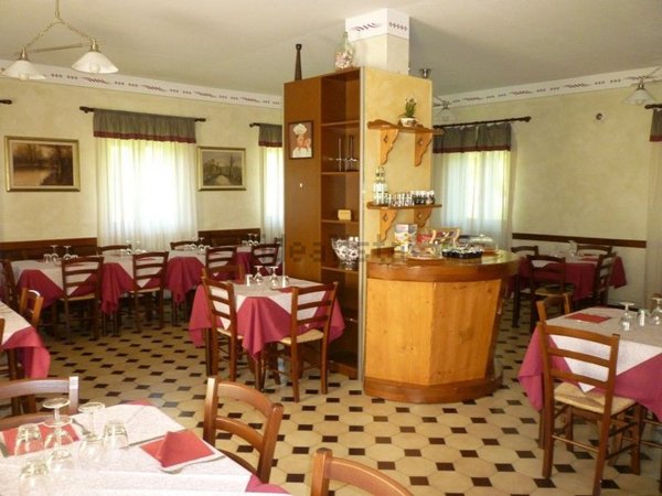 negozio in vendita a Pievepelago