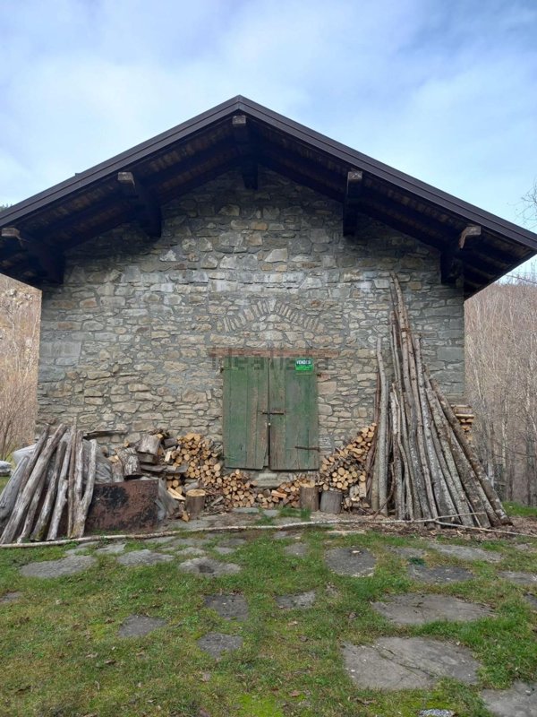 casa indipendente in vendita a Pievepelago in zona Sant'Anna Pelago