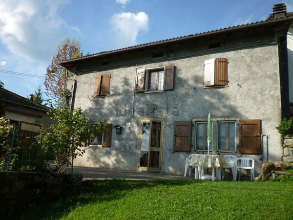 casa indipendente in vendita a Pievepelago