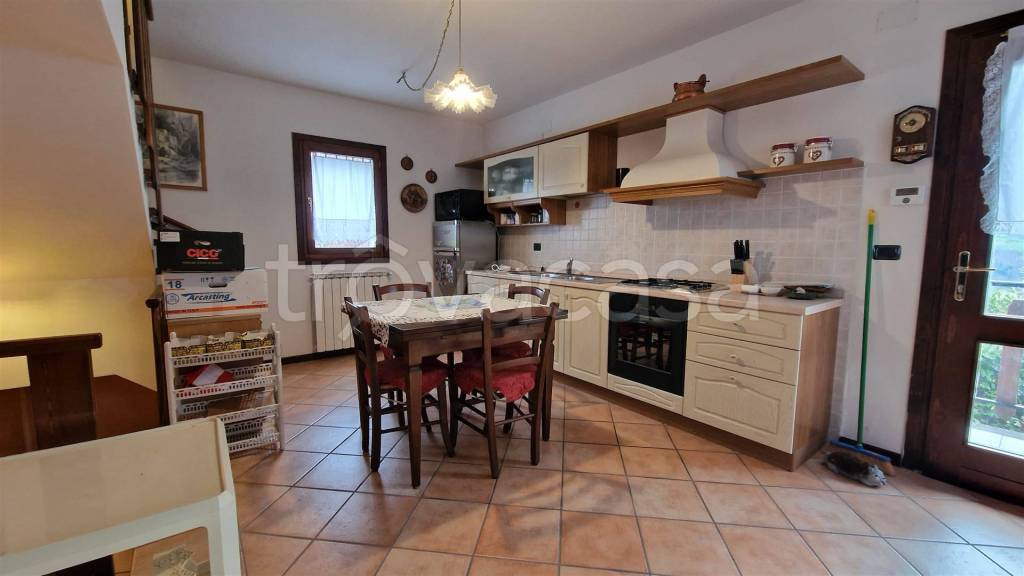 casa indipendente in vendita a Pievepelago