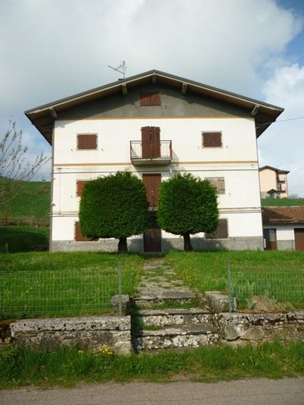 appartamento in vendita a Pievepelago in zona Sant'Anna Pelago