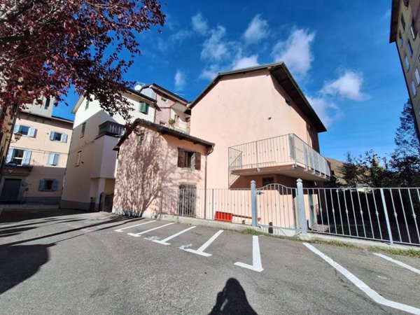 casa indipendente in vendita a Pievepelago
