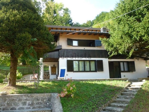 casa indipendente in vendita a Pievepelago