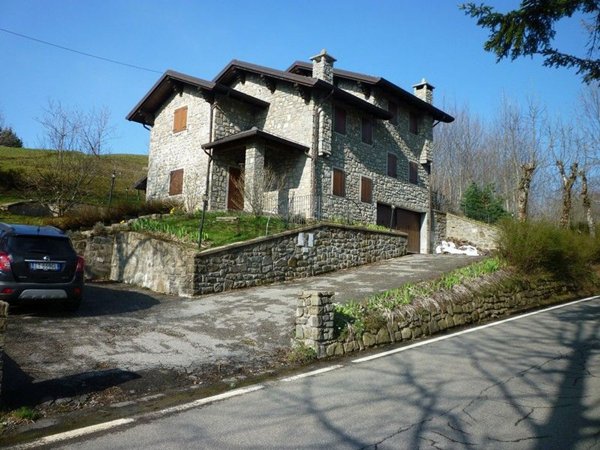 casa indipendente in vendita a Pievepelago in zona Roccapelago