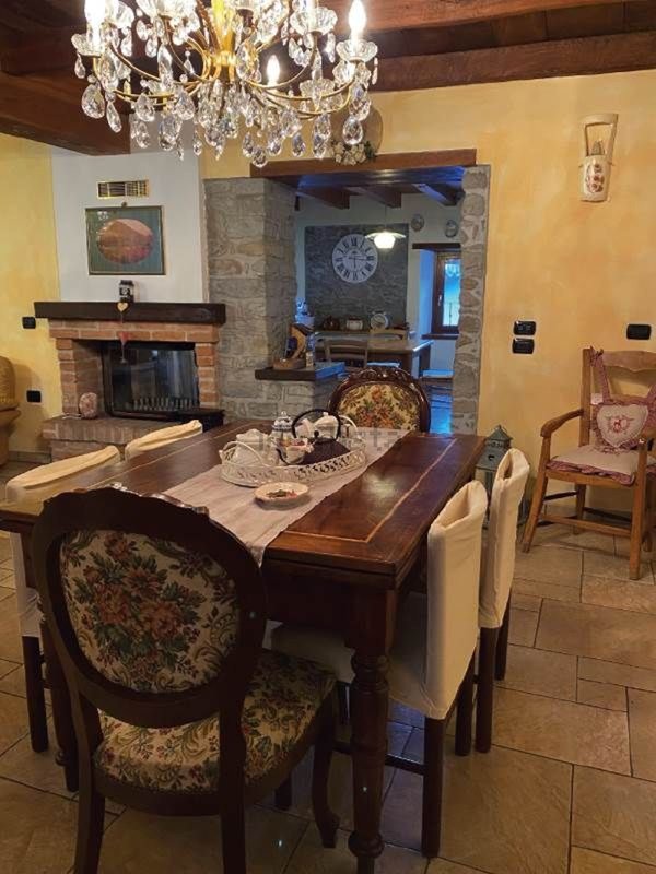 casa indipendente in vendita a Pievepelago