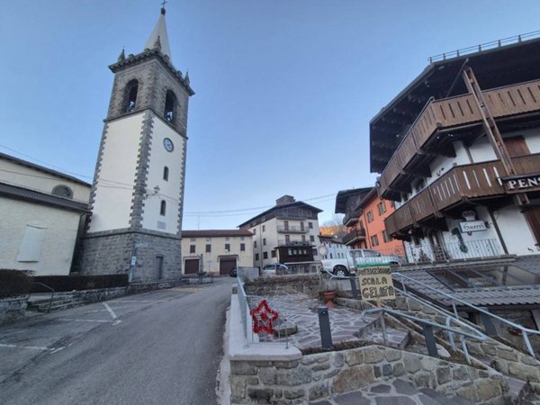 casa indipendente in vendita a Pievepelago in zona Sant'Anna Pelago