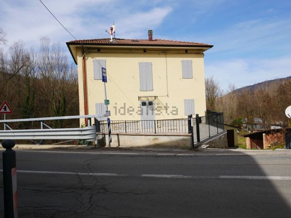 casa indipendente in vendita a Polinago in zona Talbignano