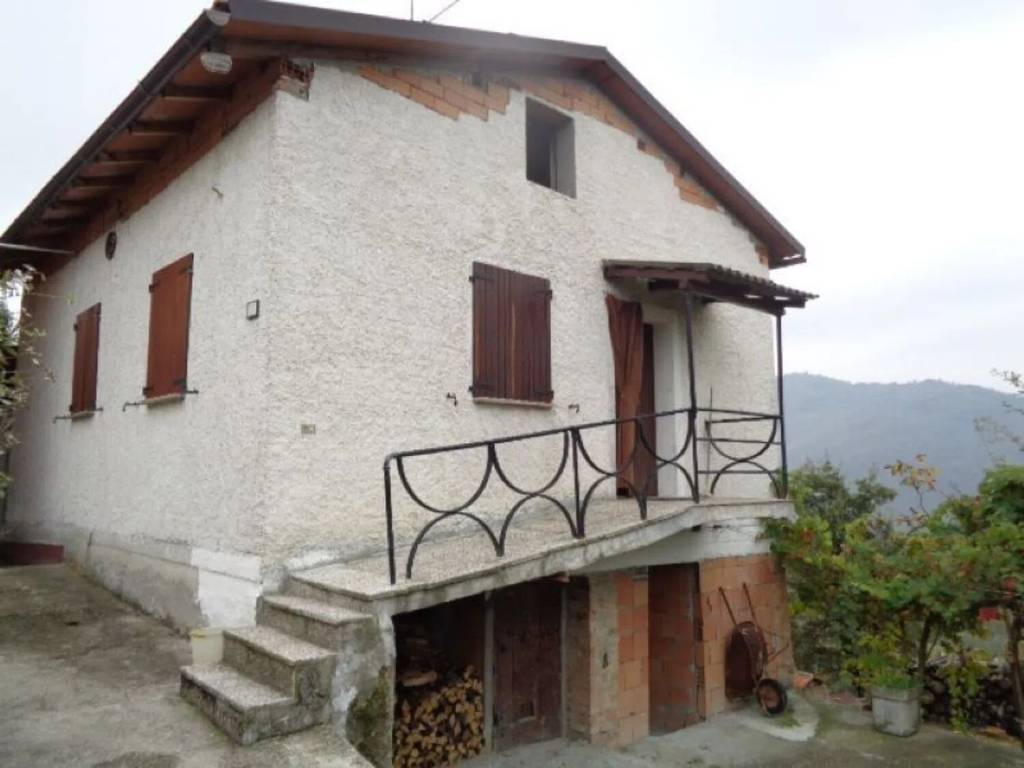 casa indipendente in vendita a Polinago