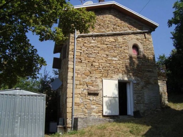 casa indipendente in vendita a Polinago