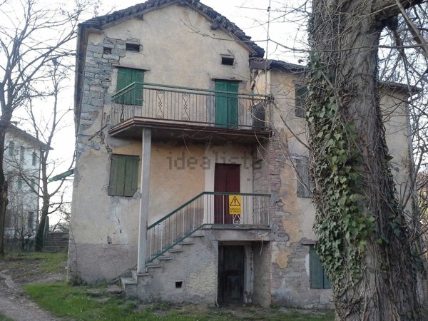 casa indipendente in vendita a Polinago